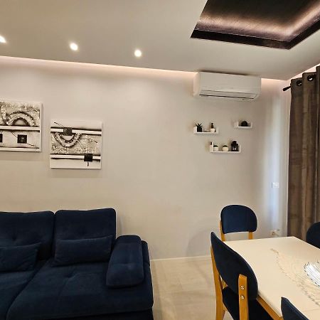 Tower Bridge Apartment Tirana Bagian luar foto