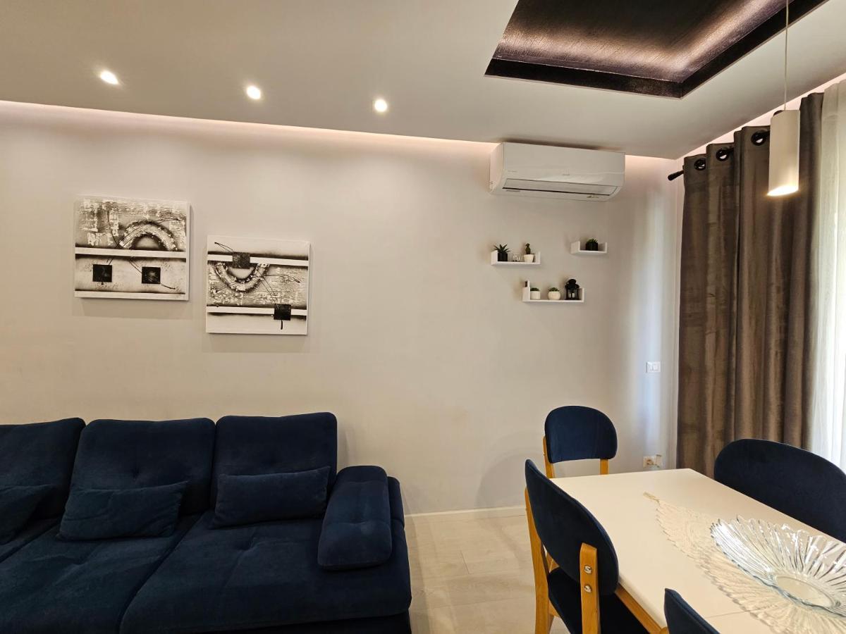 Tower Bridge Apartment Tirana Bagian luar foto