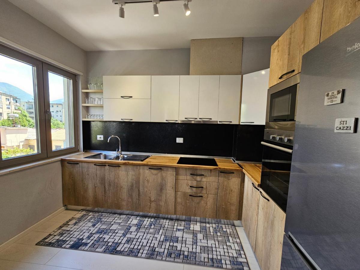 Tower Bridge Apartment Tirana Bagian luar foto